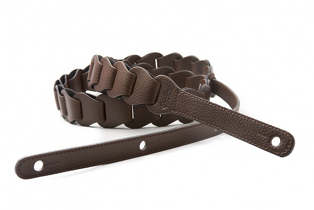 Links brown